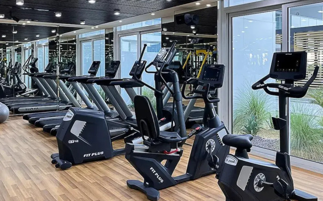 Spacious 1BR Apt in Pearlz by Danube