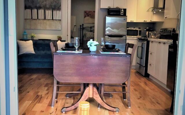Ottawa Center 1 Bedroom Apartment near Bank St