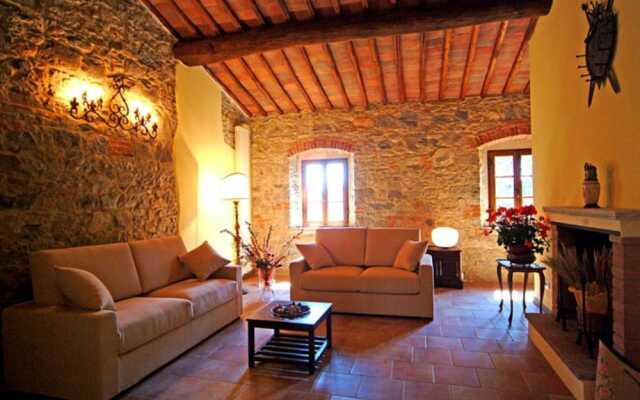 Podere Lucignano Secondo Agriturismo