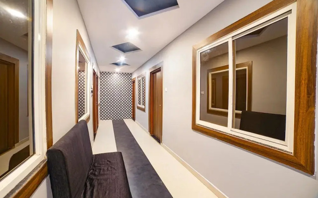 Fabhotel Dream Inn