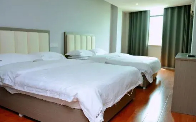 Qichun Shuxin Business Hotel