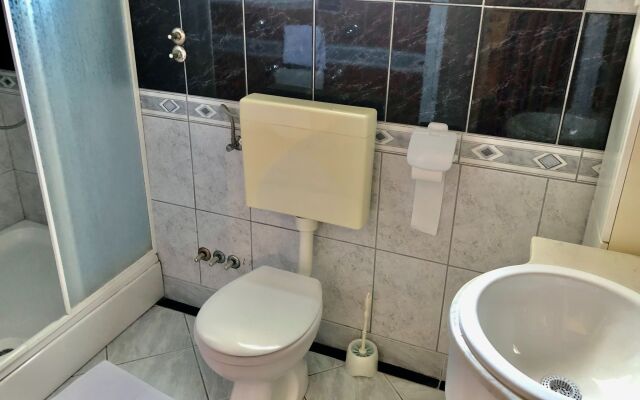 Pool Apartment Estrellas 3