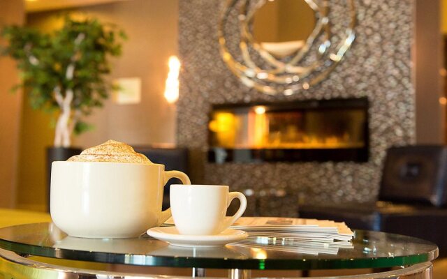 Holiday Inn Hotel & Suites Mississauga by IHG