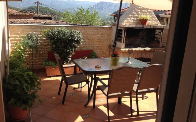 Luxury Family Villa near Meteora