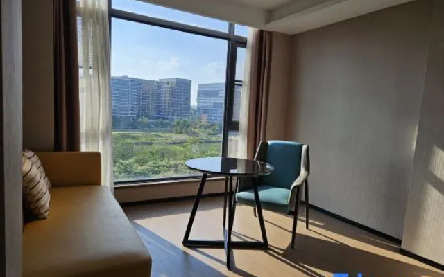 Yeste International Hotel (Shenzhen International Exhibition Center Guozhan Subway Station)