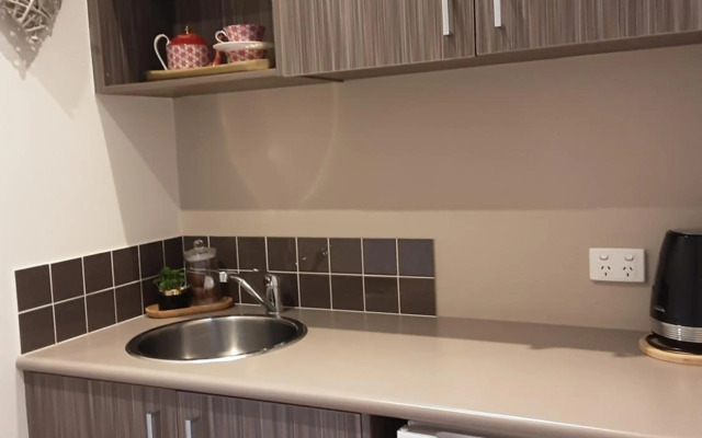 Adelphi Apartment 2- Poolside or Apartment 2A- King Studio