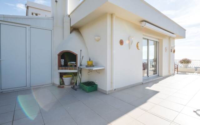 Elegant Apartment in Nice With Swimming Pool