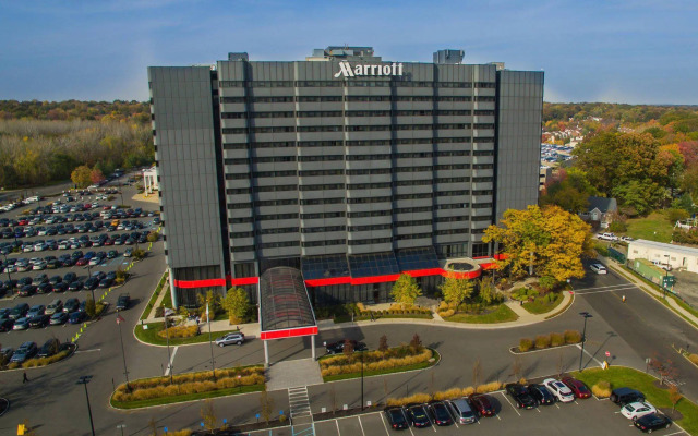 Teaneck Marriott at Glenpointe