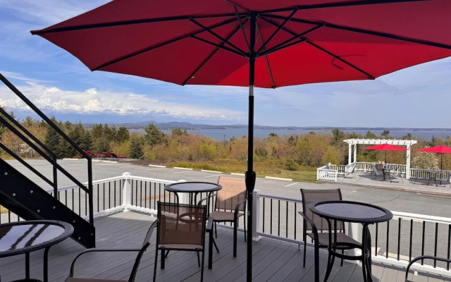 Acadia Ocean View Hotel