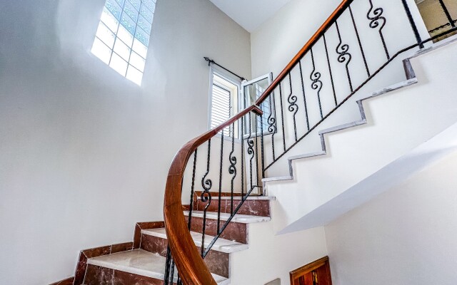 Fantastic Villa with Private Beach in Girne
