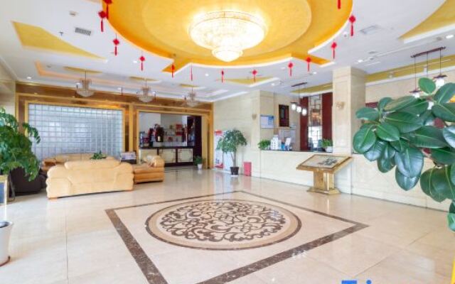 Binjiang Holiday Hotel