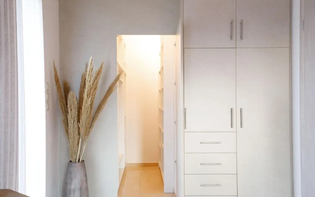 Peach- Sea View Exclusive Maisonette
