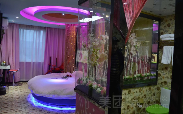 Baiyou Hotel (Shanghai Hongqiao Airport Wuzhong Road)