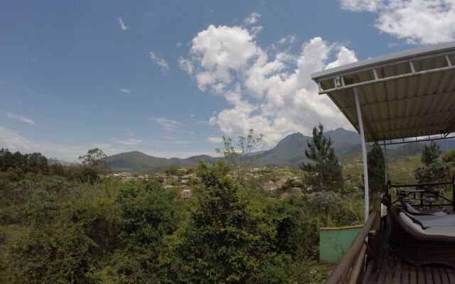 Pousada Penedo House
