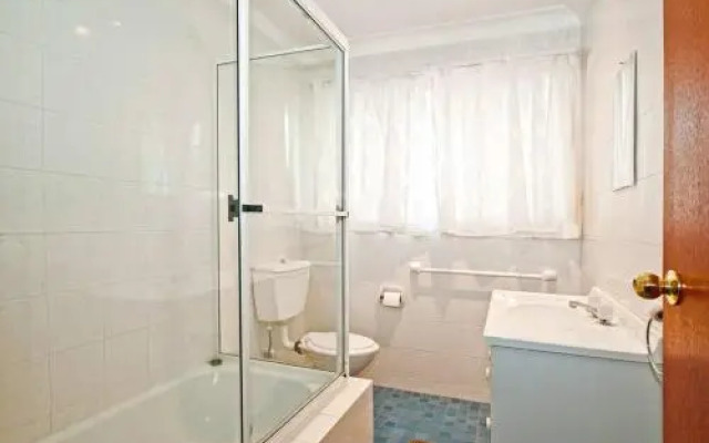 HAIS18G - Riverside Delight