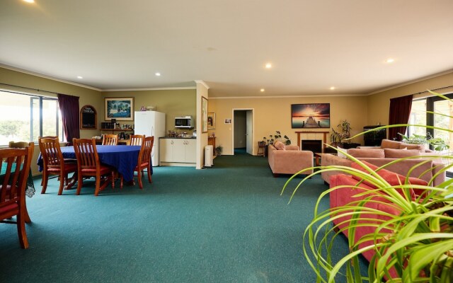 Awatea Country B&B