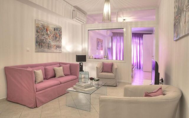 Downtown Glyfada Smart Apartment