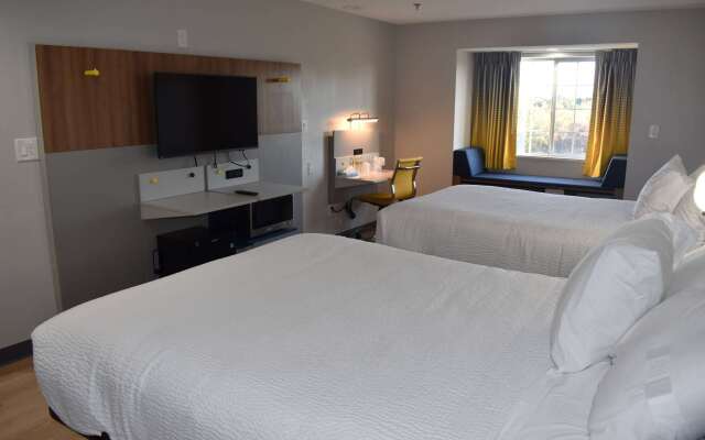 Microtel Inn & Suites by Wyndham Stockbridge/Atlanta I-75