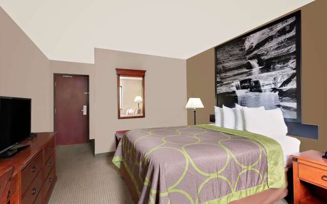 Super 8 by Wyndham Ithaca