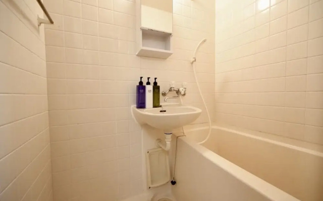 Escort Haruyoshi 206