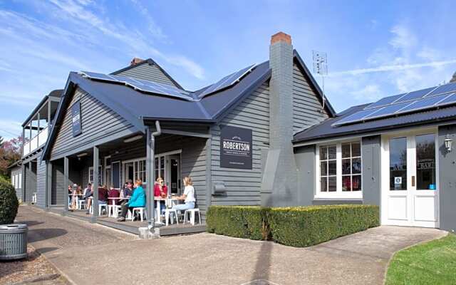 Robertson Public House