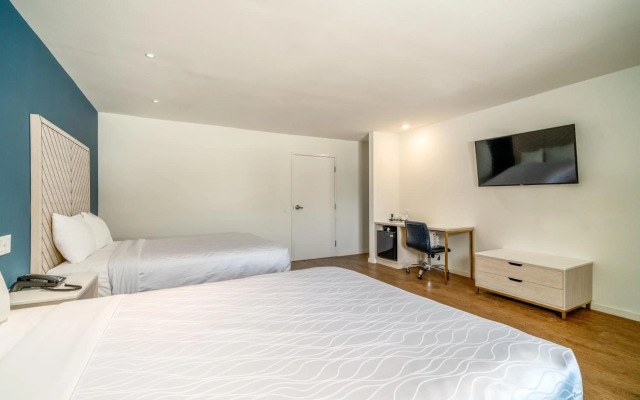 Trend Hotel at LAX Airport