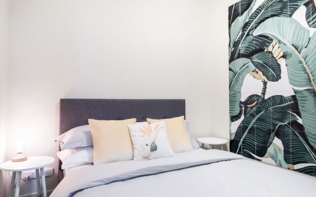 LittleStay Collection - Collins