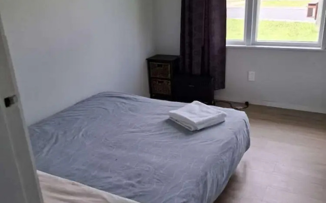 3 Bedroom House A 3 Frank St