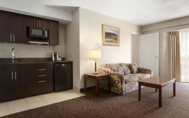 Travelodge Lloydminster