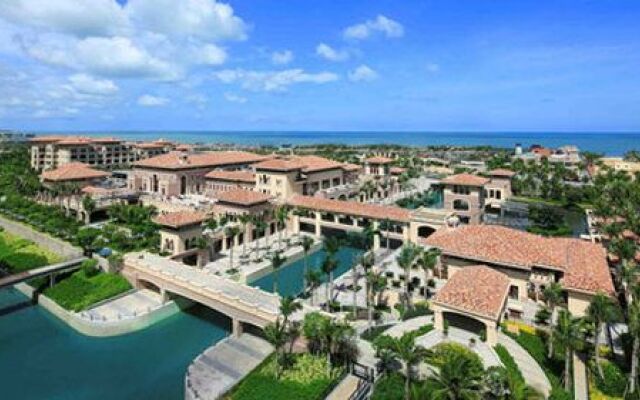 Wyndham Grand Plaza Royale Hainan Longmu