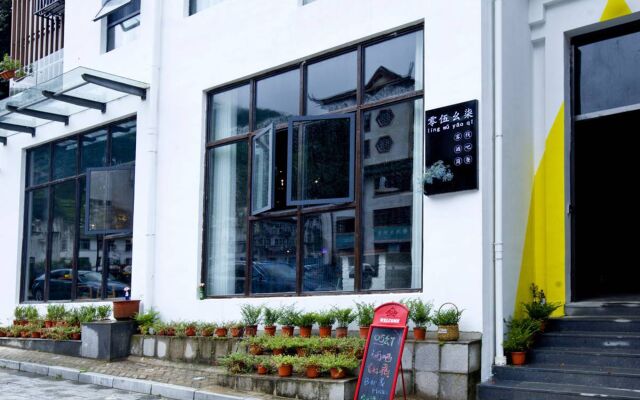 Zero Five One Seven Inn