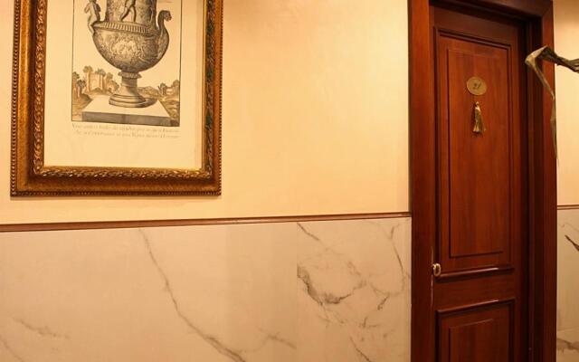 Luxury Rooms H 2000 Roma