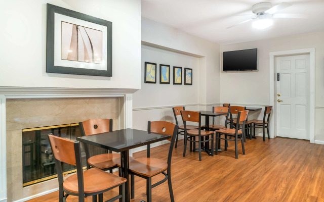 Best Western River Terrace