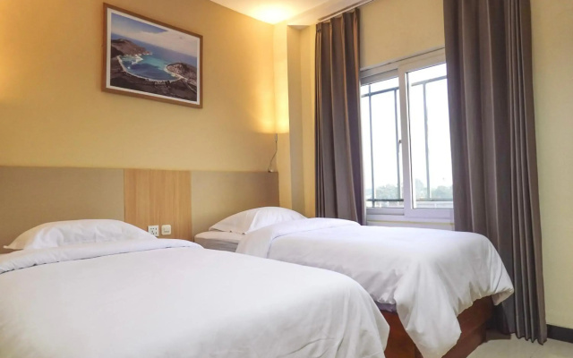 City Hotel
