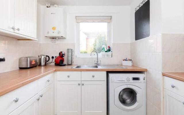 Milton Keynes Oldbrook Dexter-2BR by Homely Spaces