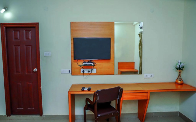 FabHotel ANS Cyber Castle HiTech City