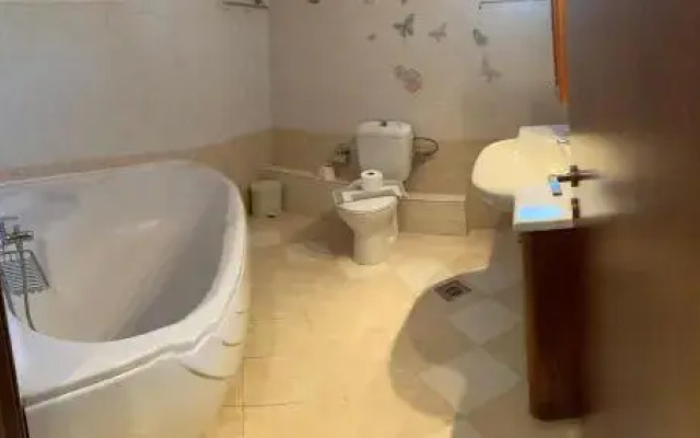 Mavros Molos Beach Rooms