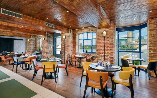 DoubleTree by Hilton London - Docklands Riverside