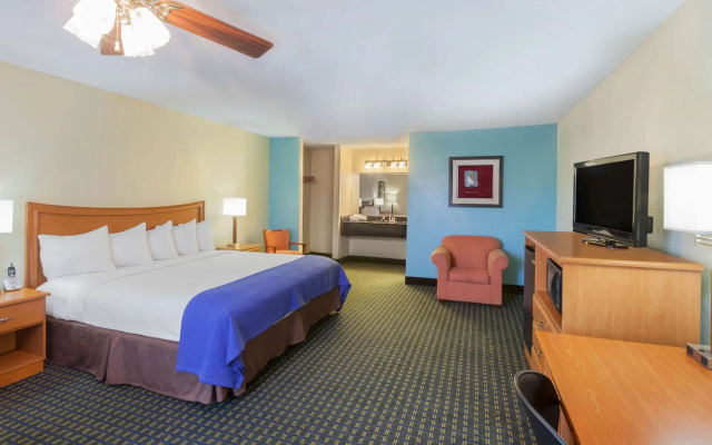 Travelodge by Wyndham Natchitoches