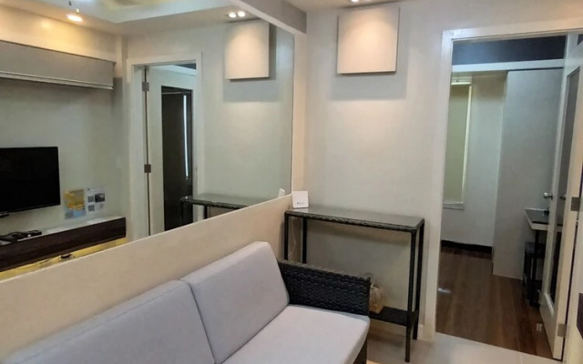 Serene Condo Retreat in Lapu-lapu With Stunning Views