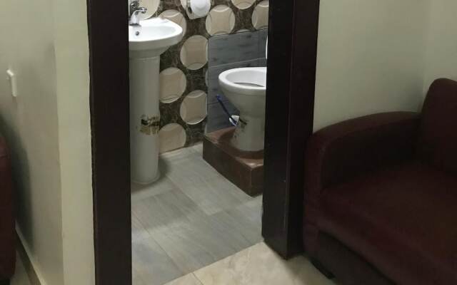 Jim-Eddy Suites