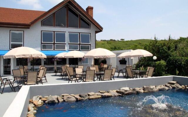 Top Mast Resort
