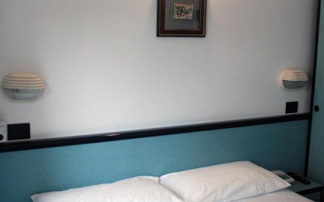 Hotel Caravelle