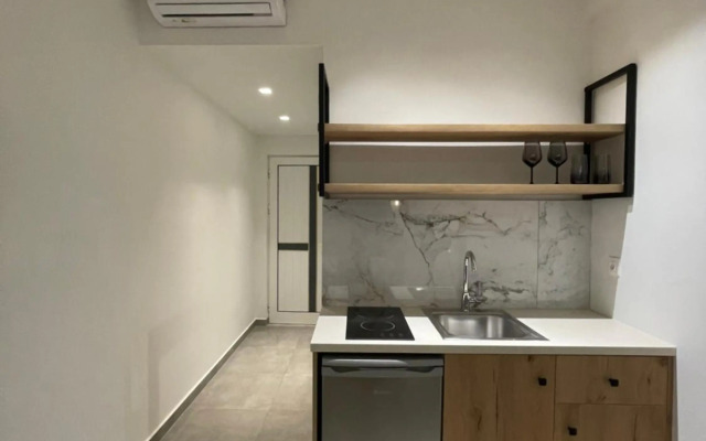 George Deluxe Apartments