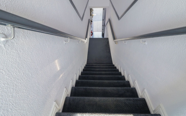 Shalom Apartment 98B
