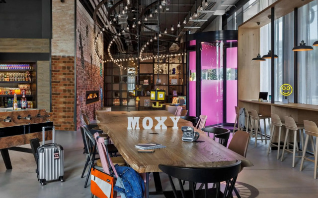 Moxy Bern Expo
