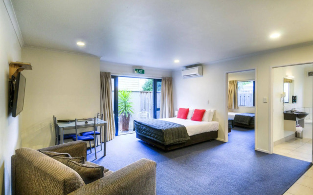 Claremonte Motor Lodge