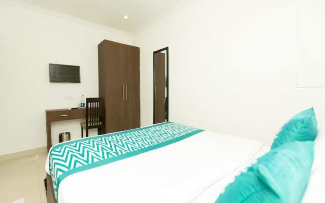 OYO 9122 Hotel Ivory Grande