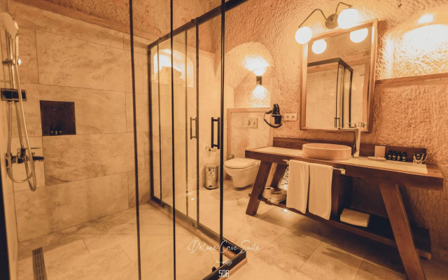 Nino Cave Suites