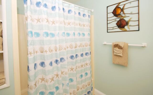 The Anna Maria Island Beach Paradise 10 - Studio condo by RedAwning
